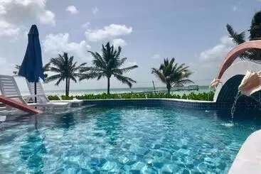 Tilt Ta Dock Resort Belize