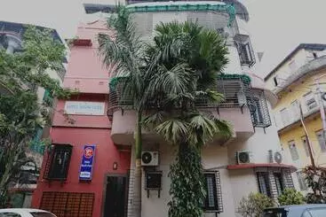 Hotel O South Fern