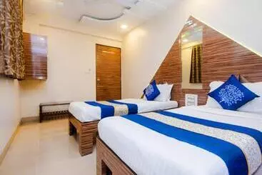 ホテル New Elite Inn   Near Midc Turbhe Navi Mumbai