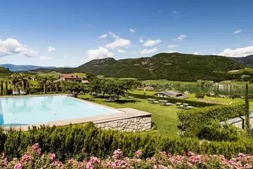 簡易ホテル Pension Hasslhof