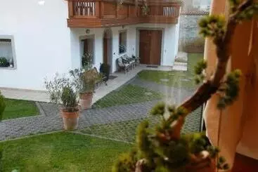 Aamiaismajoitus (B&B) Sentiero Valinis