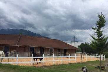 هتل Landgut Edelweiss