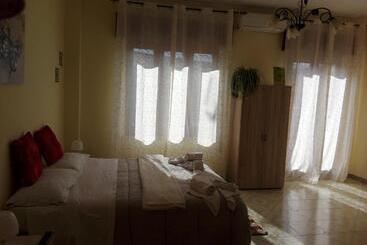 تختخواب و صبحانه Casa Holiday Sea Etna Di Enza