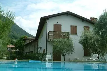 ホテル Albergo Ristorante Orazio