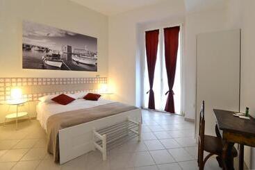 Bed and Breakfast Santi E Saraceni Rooms