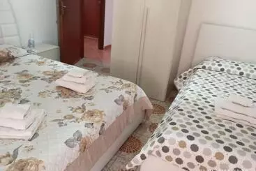 ベッドアンドブレックファースト Villa Maricla