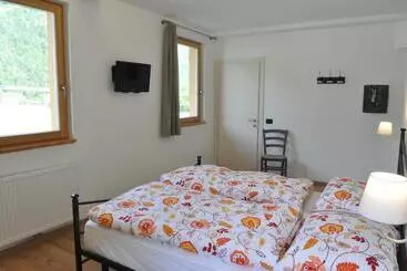 Nocleg ze śniadaniem Garnì Dal Mozat