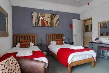 Bed and Breakfast The Groveside Guest House