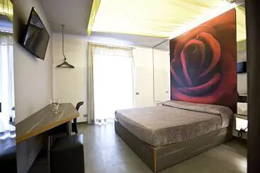 هتل Tiro A Volo