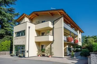 ベッドアンドブレックファースト Garni Raffein