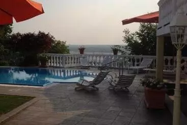 تختخواب و صبحانه La Casa Sul Fiume