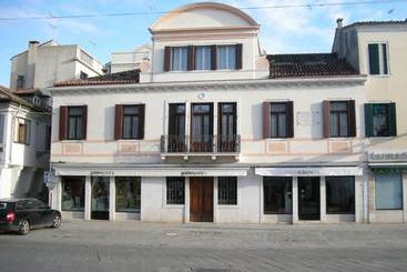 تختخواب و صبحانه Casa Di Carlo Goldoni   Dimora Storica