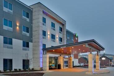 فندق Holiday Inn Express & Suites Plano East   Richardson, An Ihg