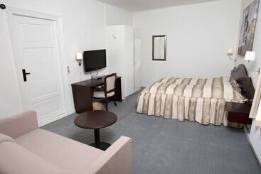 여관 Gram Slotskro