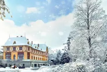 Hotel Lomnica