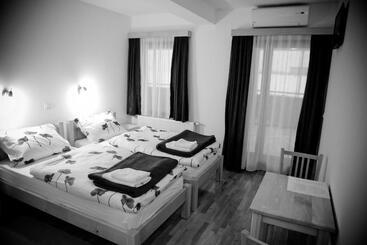 پانسیون Pansion Budimir