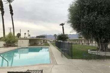 Western Sands Motel