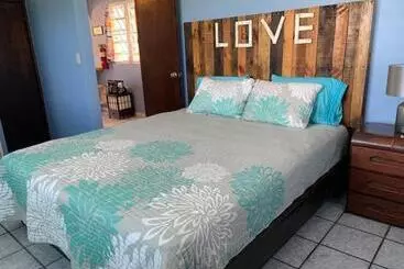 Esperanza Inn Guesthouse