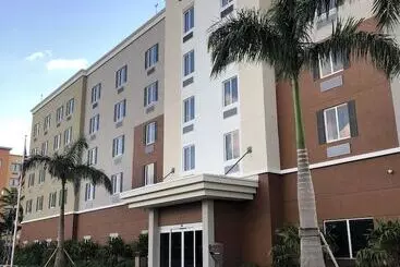 هتل Candlewood Suites   Miami Exec Airport   Kendall, An Ihg