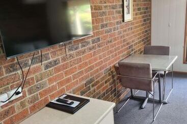 モーテル Country Roads Motor Inn Naracoorte