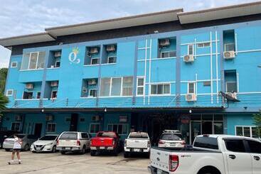 公寓式酒店 ควีนเพลส สระบุรี Queenplace Saraburi