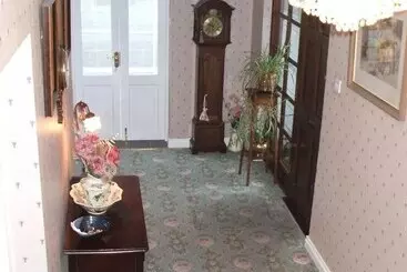 ホテル Grove Farm House B&b
