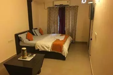 Jhankar Hotel & Restaurant