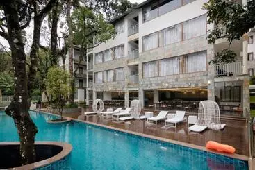 Elixir Hills Suites Resort And Spa