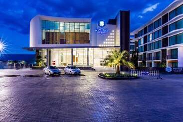 فندق Wintree City Resort