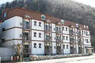 استراحتگاه Blue Ocean Seorak Valley