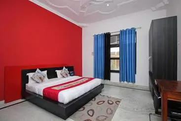 Hotel Oyo 9076 Absin Hospitality 2