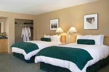 Motelli The Lodge At Arrow Lakes