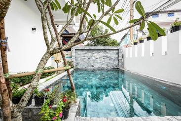 Отель Klampuu Villa