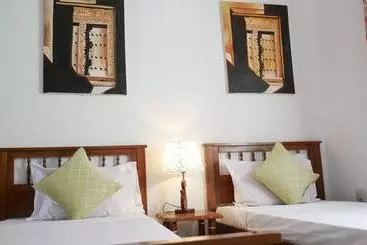 Hotel Airport Palace