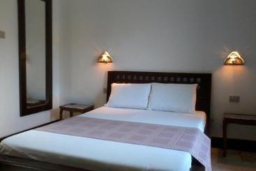 הוסטל Tarbouche House Dahab