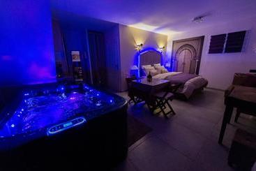 ベッドアンドブレックファースト Loustalet Des Marres