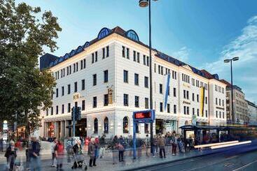 25hours Hotel The Royal Bavarian