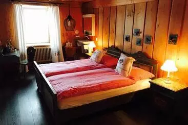 Hotell Auberge De L Assesseur Mont Soleil