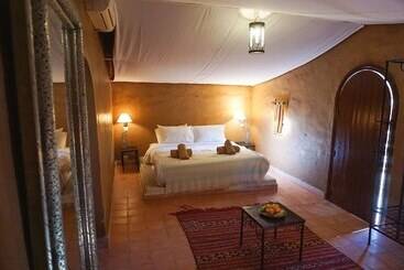 هتل Bab Rimal M Hamid El Ghizlane