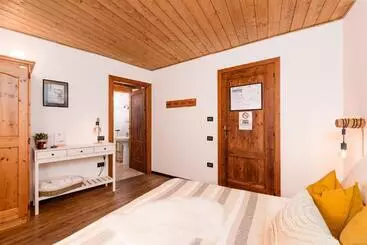Alberg Rifugio Escursionistico La Ruà