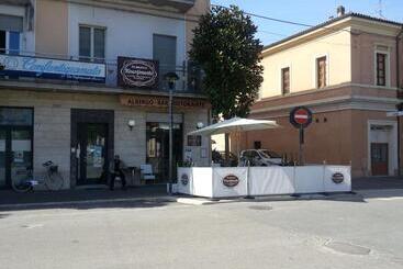 酒店 Risorgimento Albergo Bar