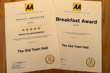 مبيت وإفطار The Old Town Hall