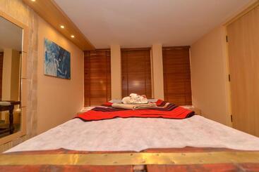 استراحتگاه Our Native Village