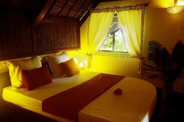 استراحتگاه Samaria Lodge