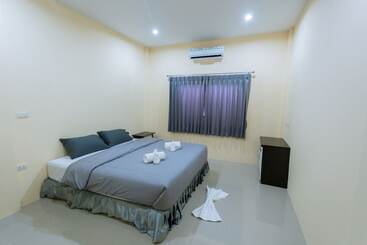 Haad Chaweng Resort And Hostel