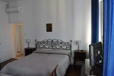 تختخواب و صبحانه Villa L'aurora