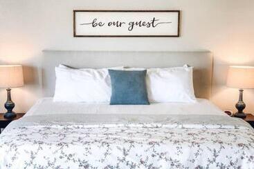 Bybee's Steppingstone Motel