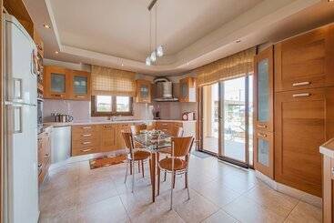 آپارتمان‌های توریست‌ها Villa Rose