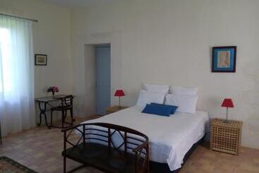 Bed and Breakfast Chateau De Champdolent