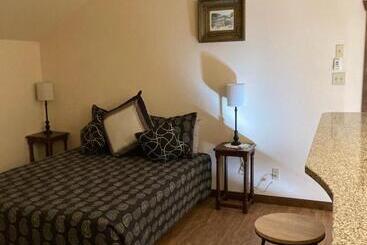 Hotel All Seasons Treehouse Village